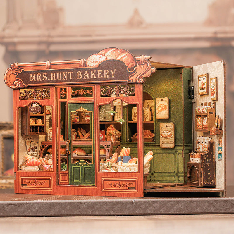 Mrs. Hunt Bakery｜DIY Book Nook Kit